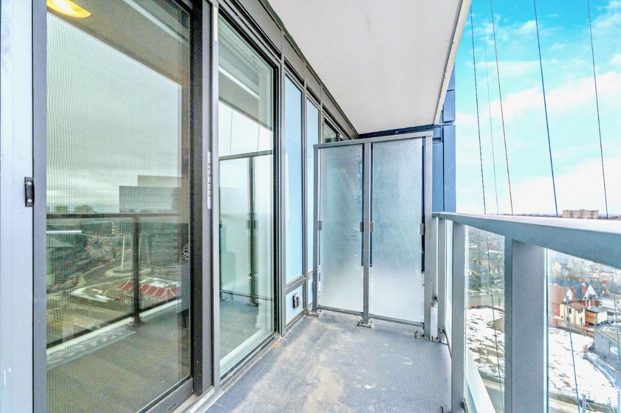 Luxurious 1Br Condo - Stunning City Views キッチナー エクステリア 写真